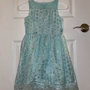Girl’s Sparkly Short Sleeve Dress